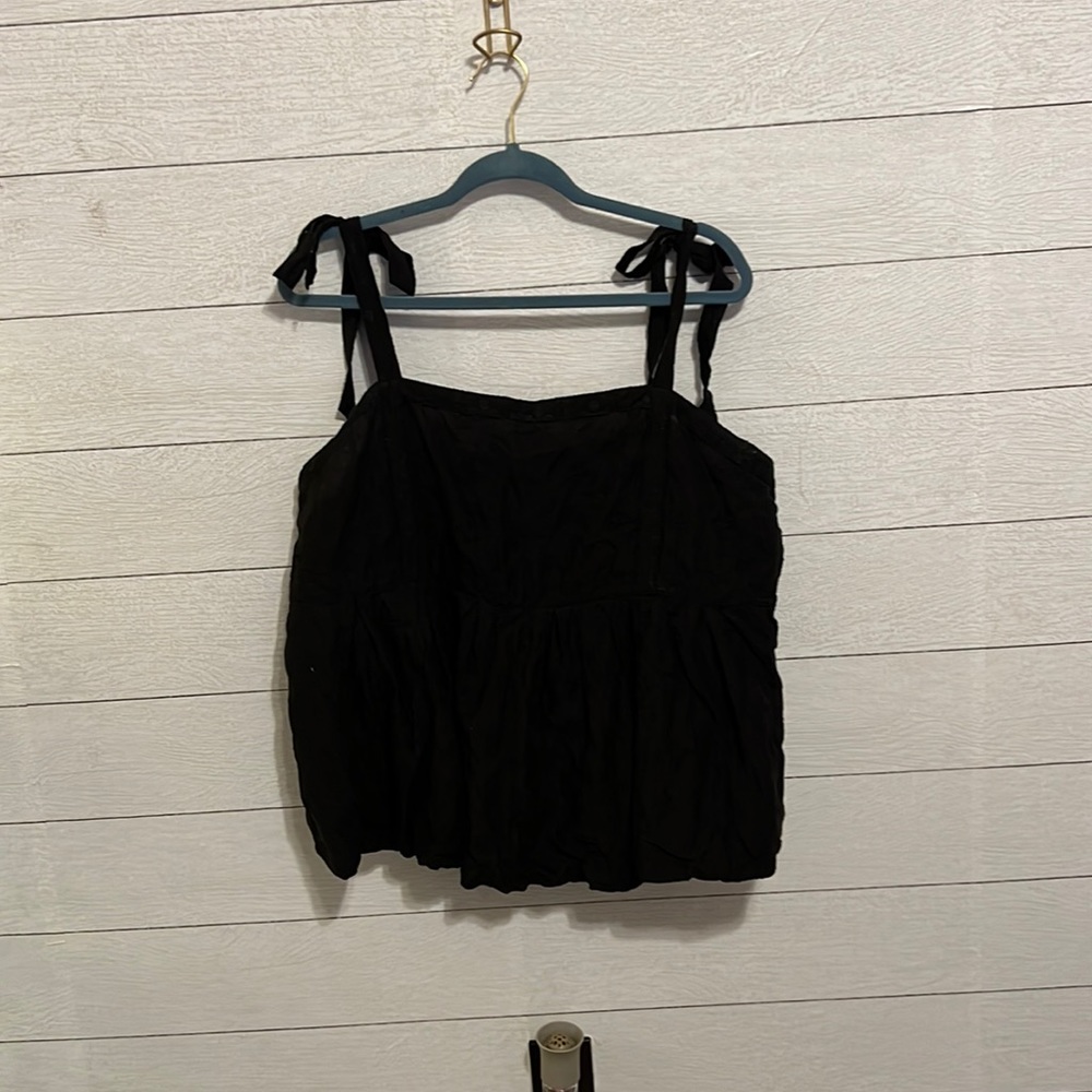 Old Navy Eyelet Bubble Tank with Tie Straps